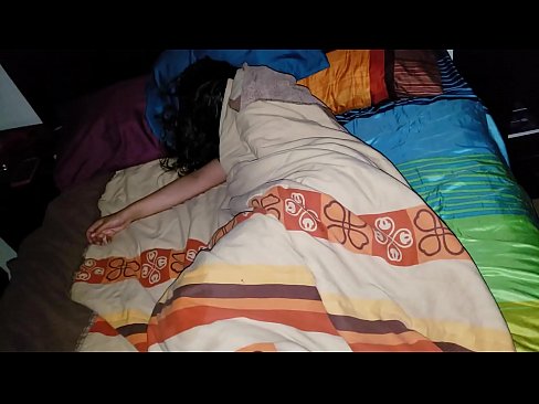 ❤️ Stepson mắng mẹ kế trẻ của mình trong khi bà ngủ. Sluts ở% vi.xxxomg.ru% ❌